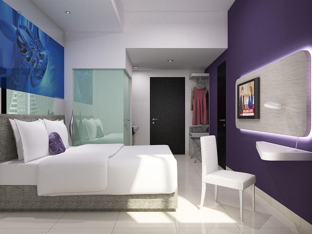 G Suites Hotel By Amithya Surabaya Exterior photo
