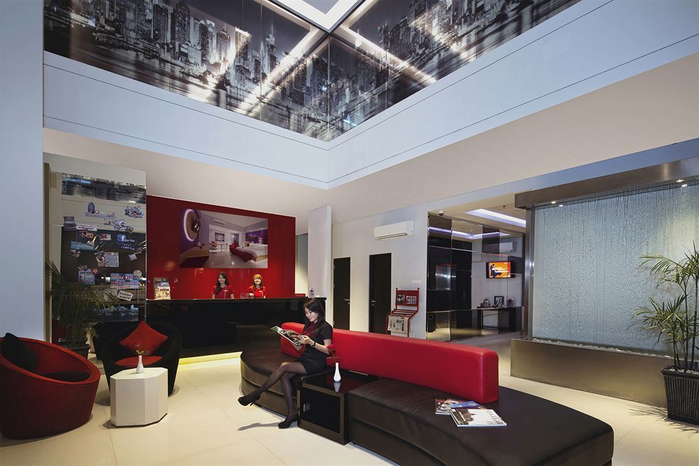 G Suites Hotel By Amithya Surabaya Exterior photo